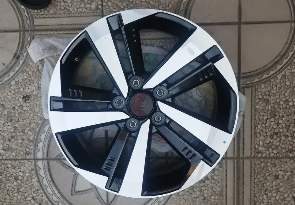 Velg R17 Terios 2024 - 2025 Bekas