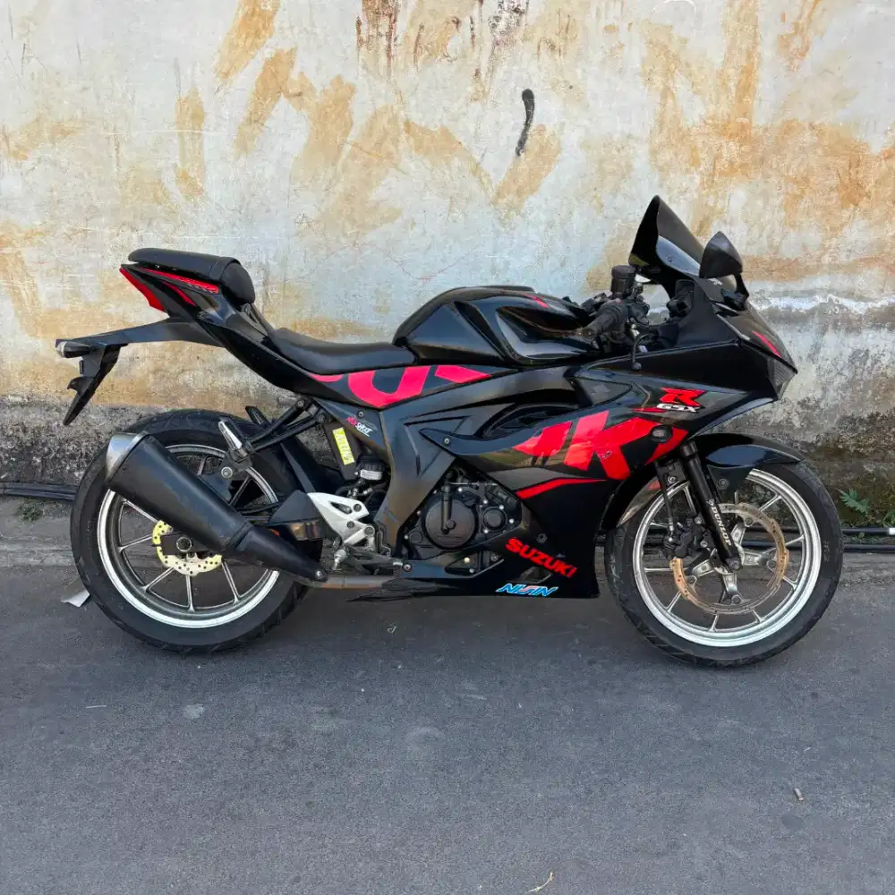 Suzuki gsx 150 Plat B Bekasi