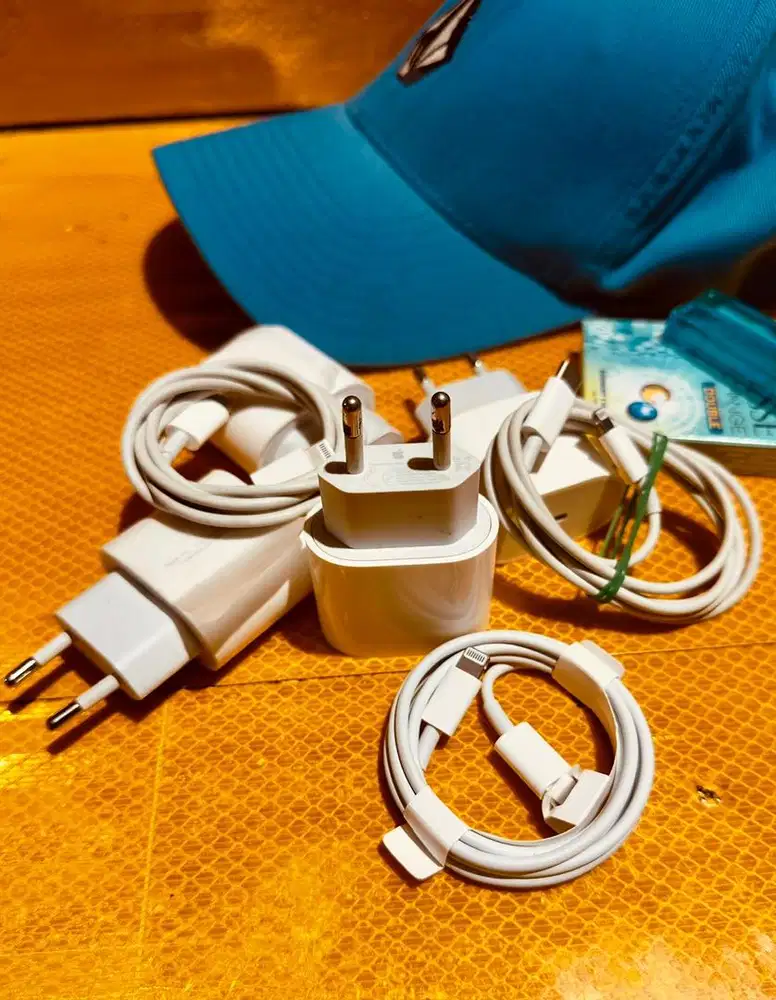 Charger 20W iPhone kabel 17 pro max 16 15 14 13 c to c to lightning 12