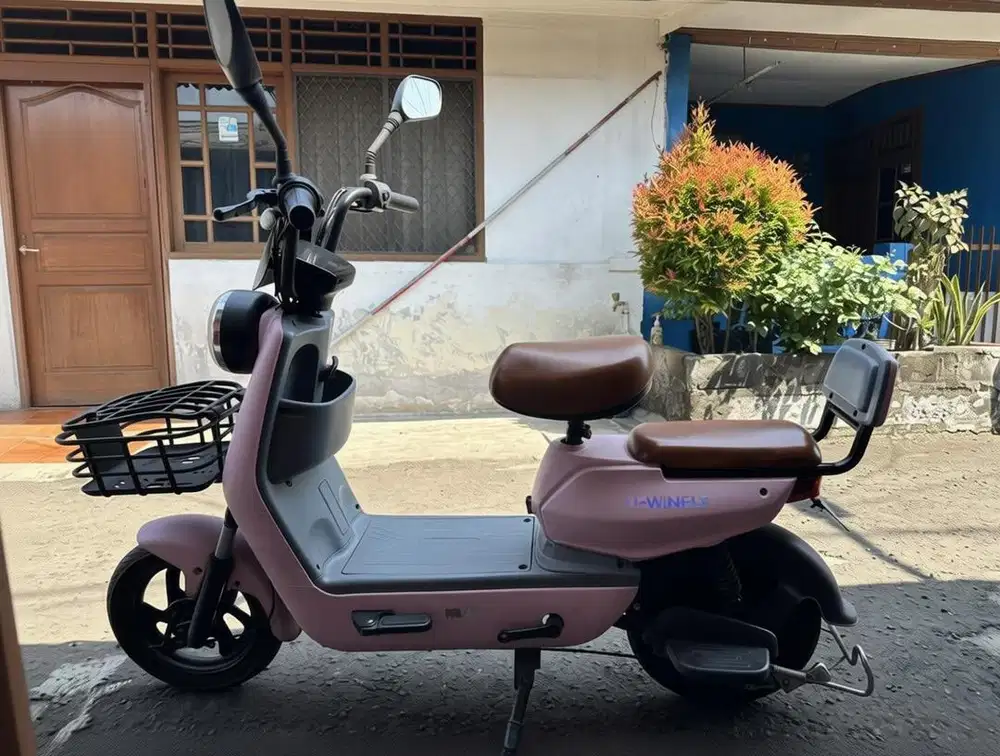 U WINFLY D7S, WARNA PINK