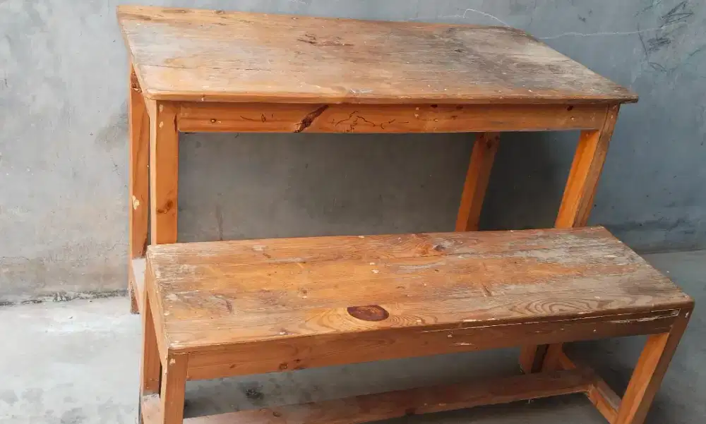 1 set meja dan kursi jati belanda