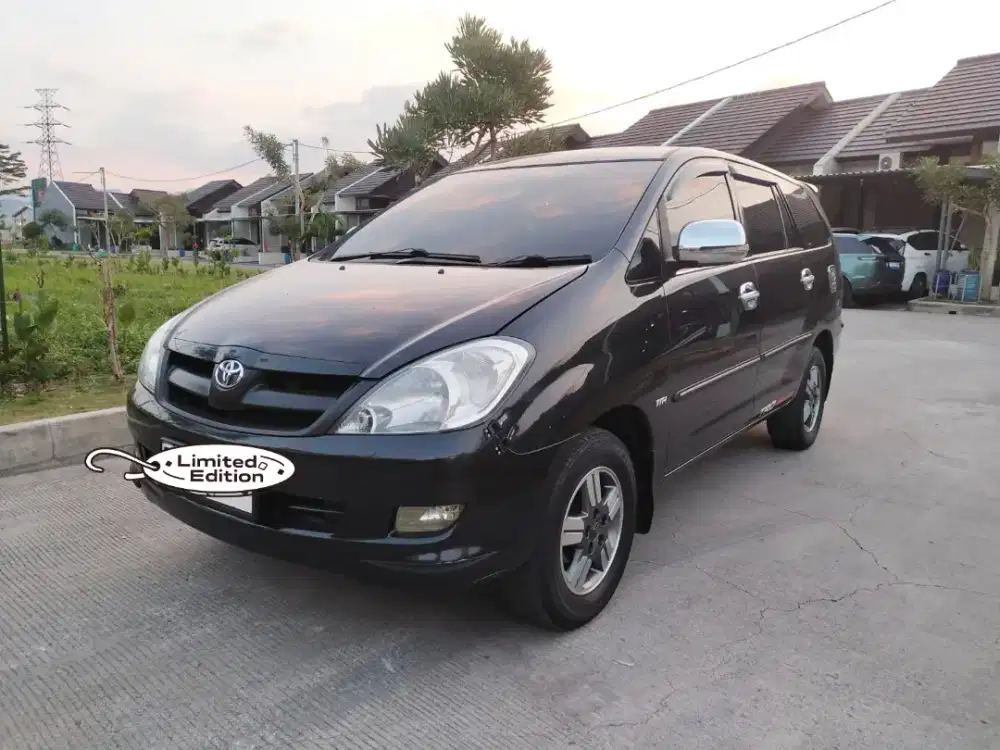 Toyota Innova G 2.0 M/T