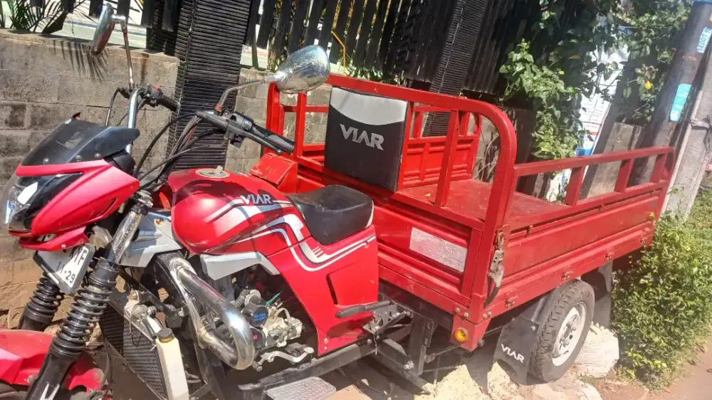 Biar tidak roda tahun 2024 warna merah