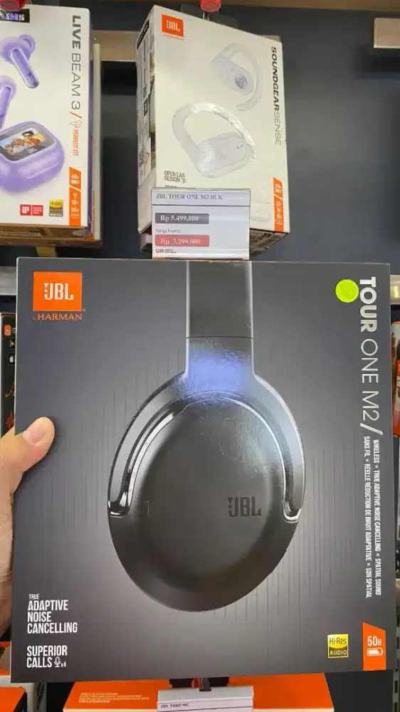 JBL TOUR ONE M2 BLK