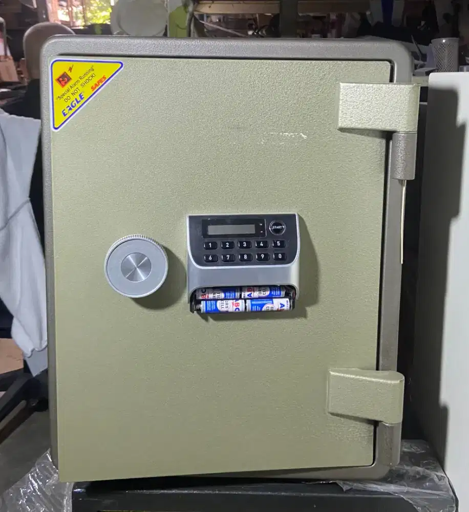 Brankas EAGLE Safes Kunci Digital Brangkas Pin Bekas Tahan Api Safety