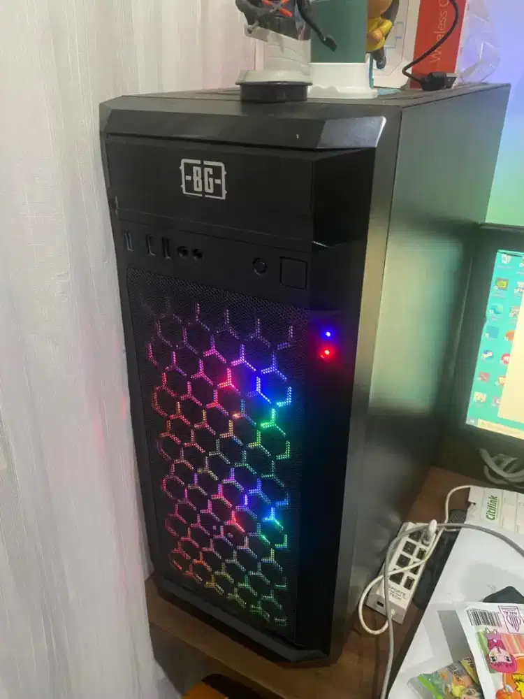 PC Spec

Intel I3-12100F
Mobo Gigabyte H610M S2 DDR4
VGA MSI GTX 1060