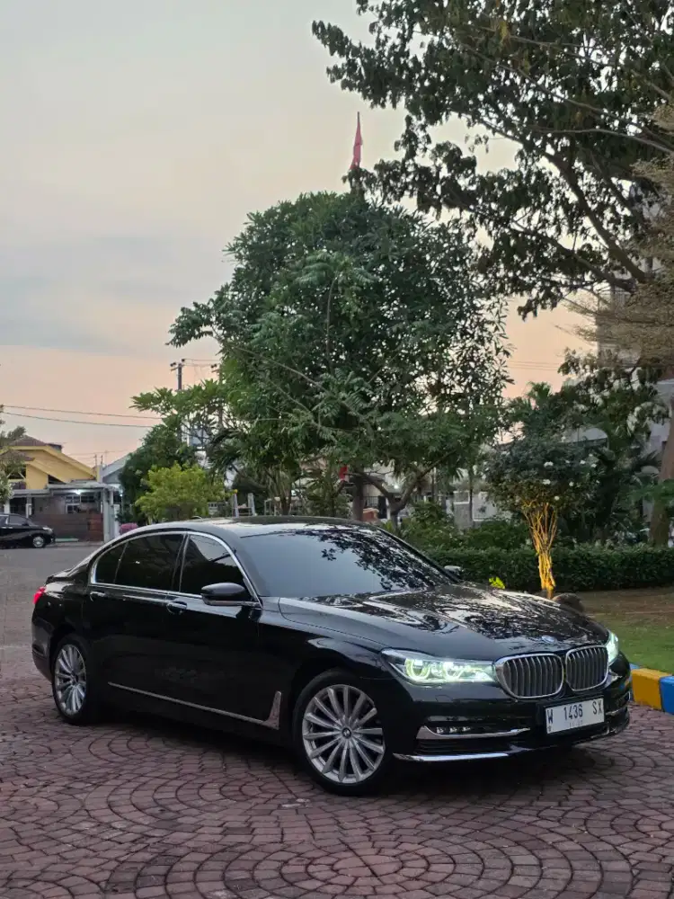 BMW 740Li Full Record