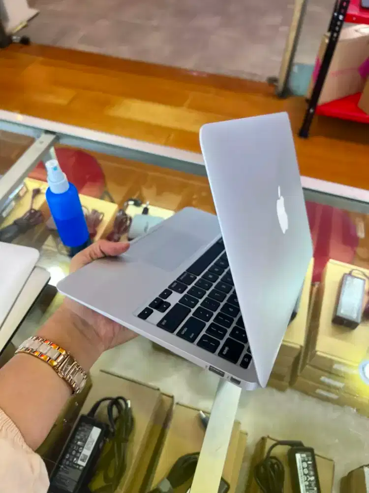 Macbook Air 2012 MINUS LCD
