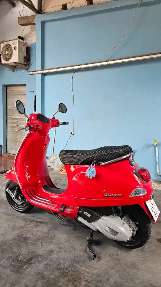 VESPA LX 125 I-GET PAJAK HIDUP