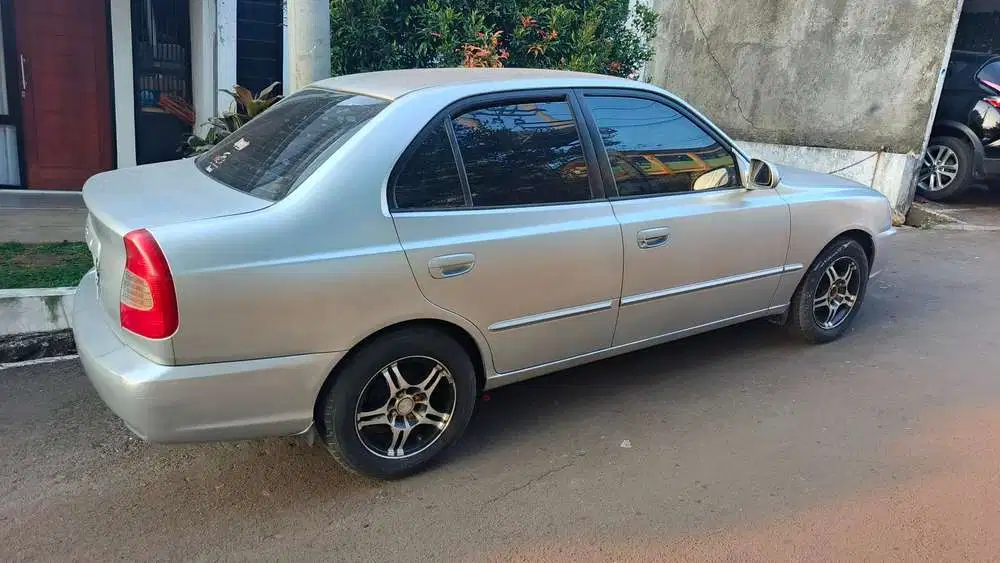 Hyundai Accent Verna 2002 Bensin