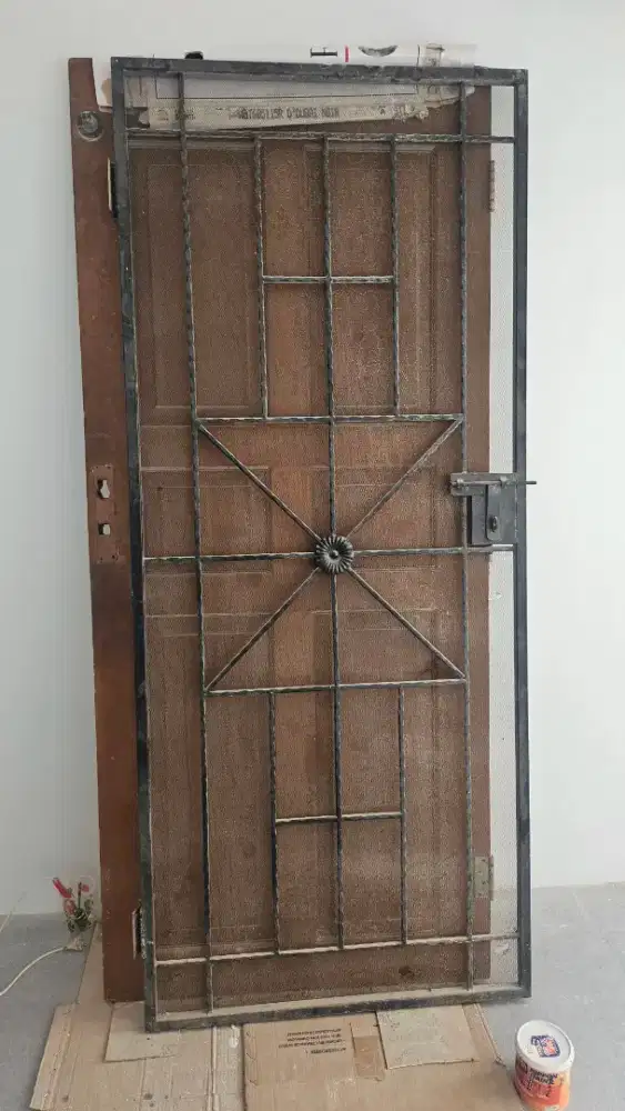 Pintu kayu kamper solid + pintu teralis 1 set