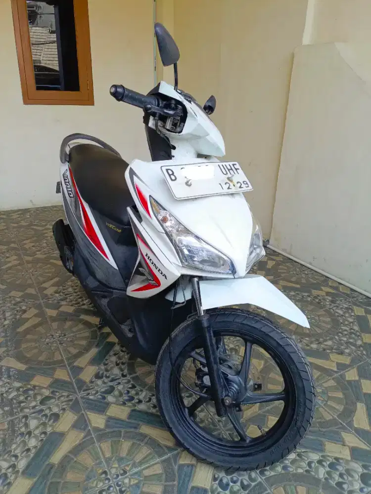 Motor Vario 110 FI Agnes Pajak Hidup