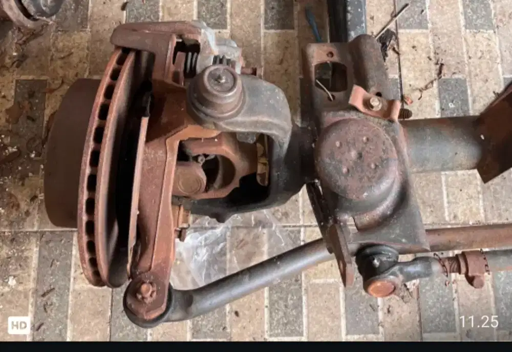 Dijual Gardan depan cherokee ori