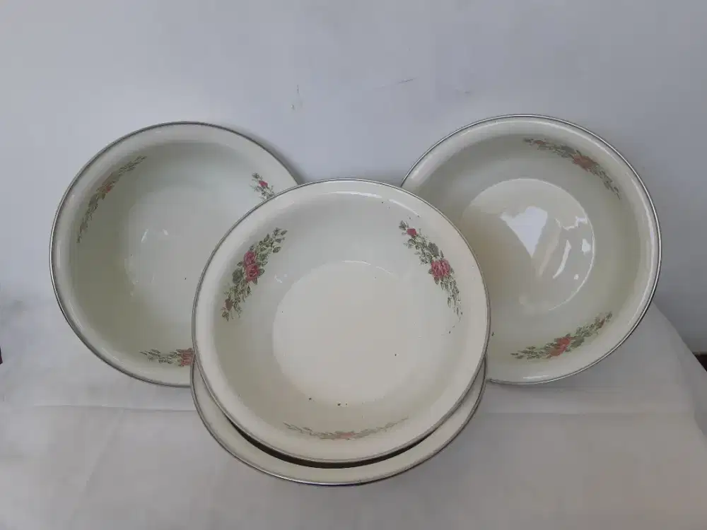 Baskom Putih Bunga 1 set
