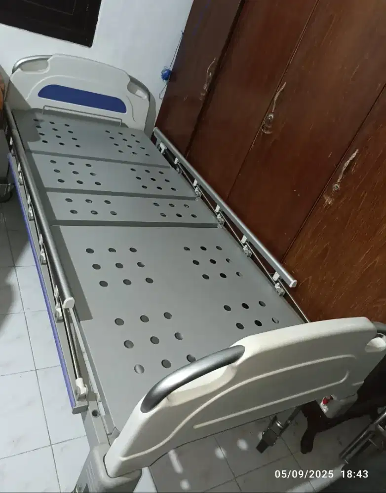Bed pasien 2 crank engkol