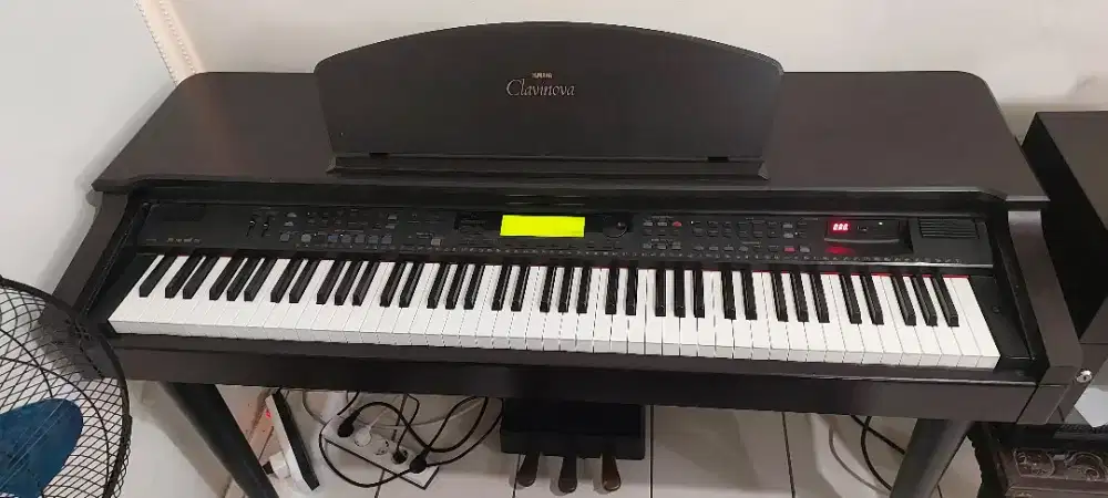 jual piano Yamaha clavinova + kursi
