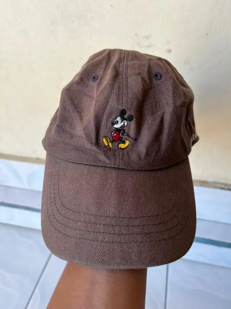 Topi disney keren
