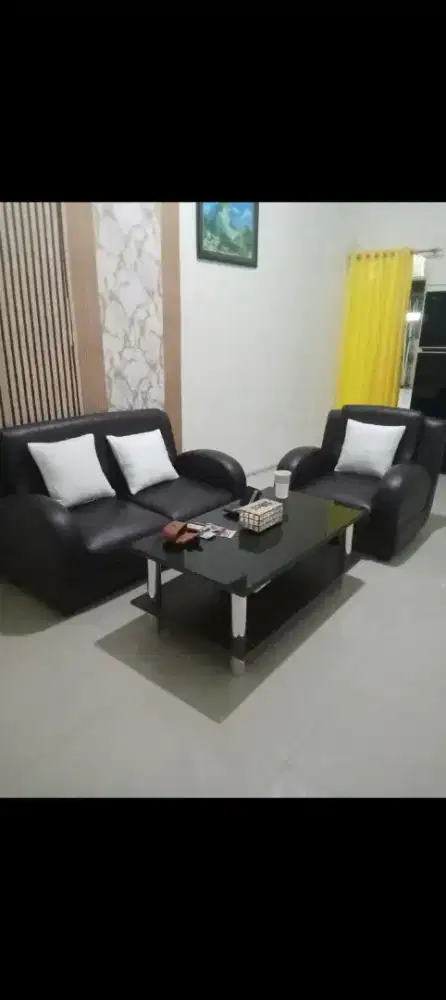Kursi sofa ruangtamu