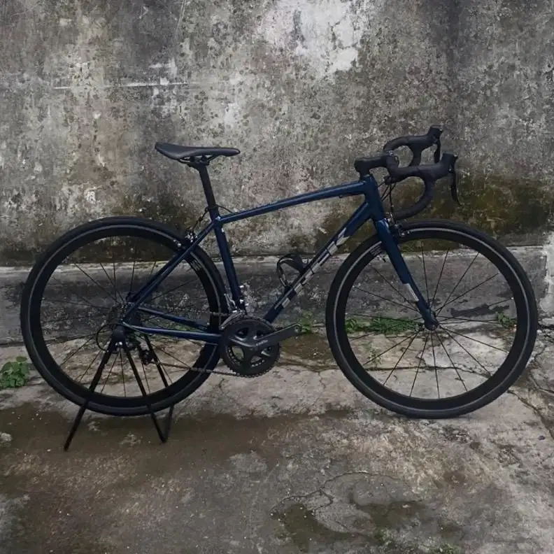 Roadbike Trek Domane AL2 Rim Brake Original Biru Tua Size 52