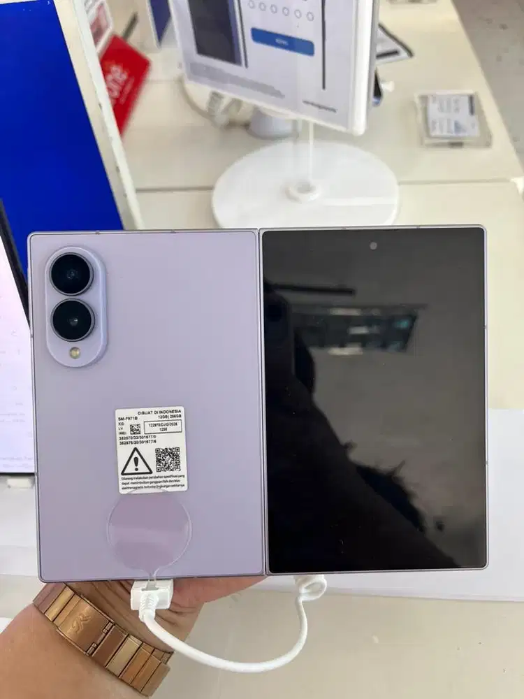 Pre - Order Samsung Galaxy Z Fold 8 series