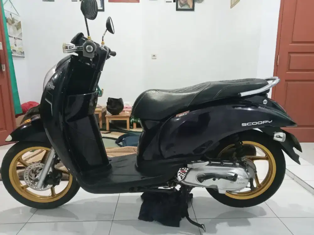 Honda scoopy 2011 B Depok mesin halus