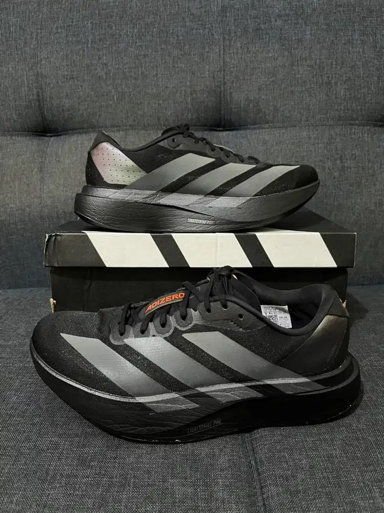Sepatu Adidas Adizero EVO SL Black Size 42 2/3 Fullset Second