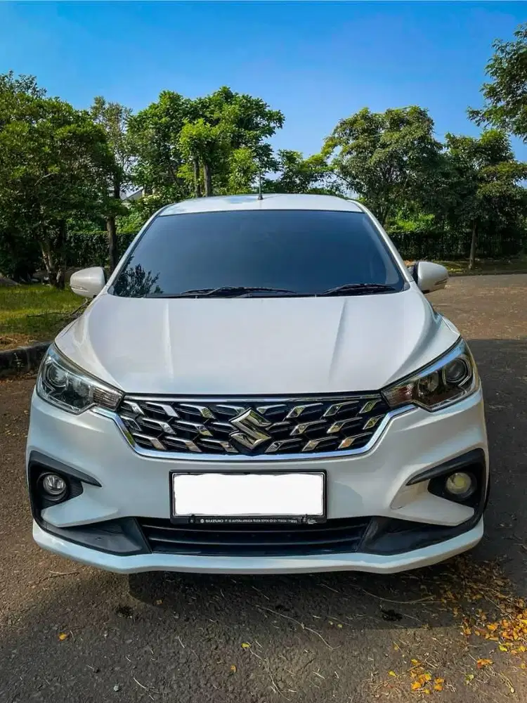 SUZUKI ERTIGA GX HYBRID AT 2022 PUTIH