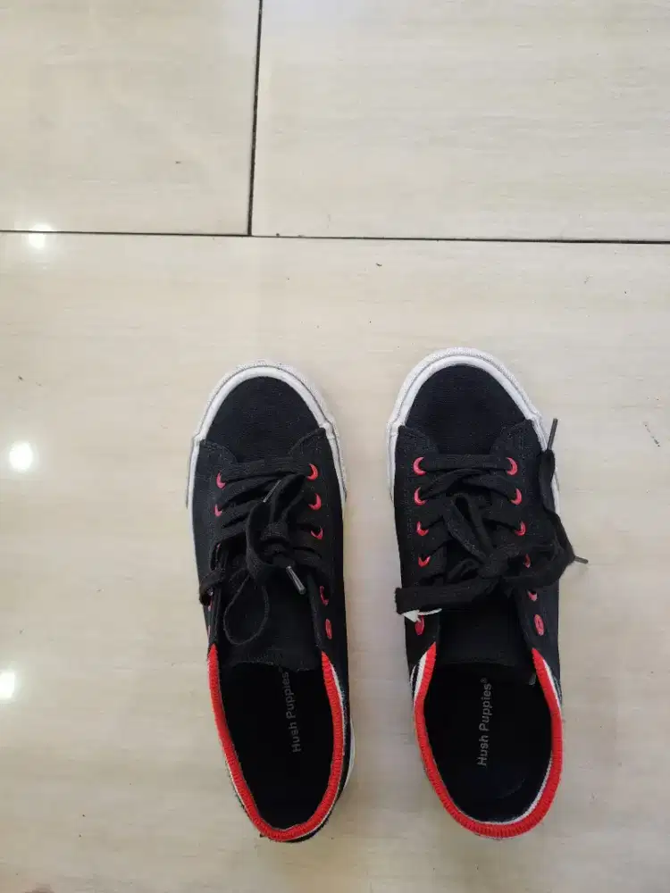 Sepatu hush pupies msh bagus