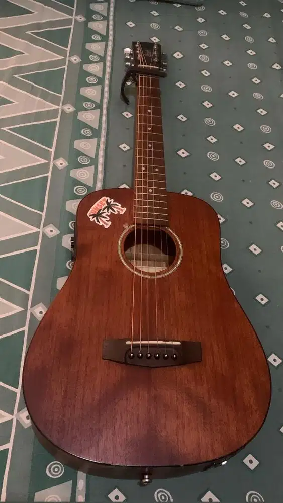 gitar original kondisi like new