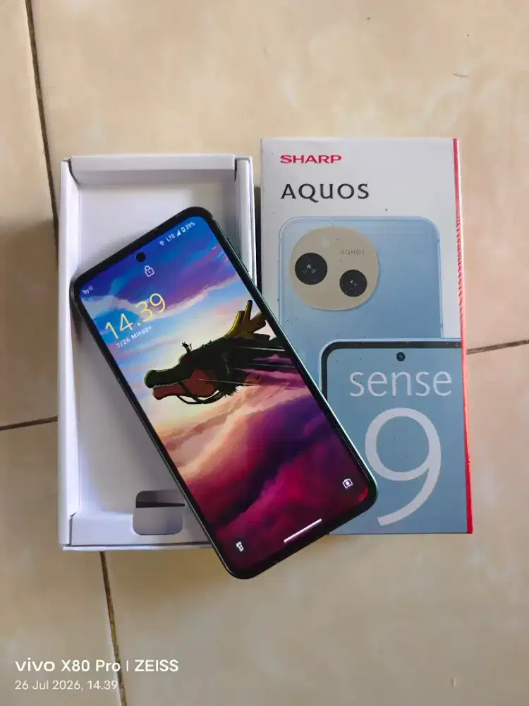SHARP AQUOS SENSE 9 - LIKE NEW