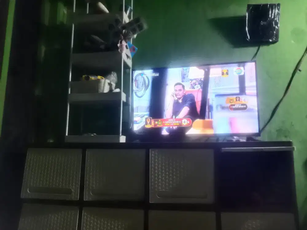 TV led sharp 32inc