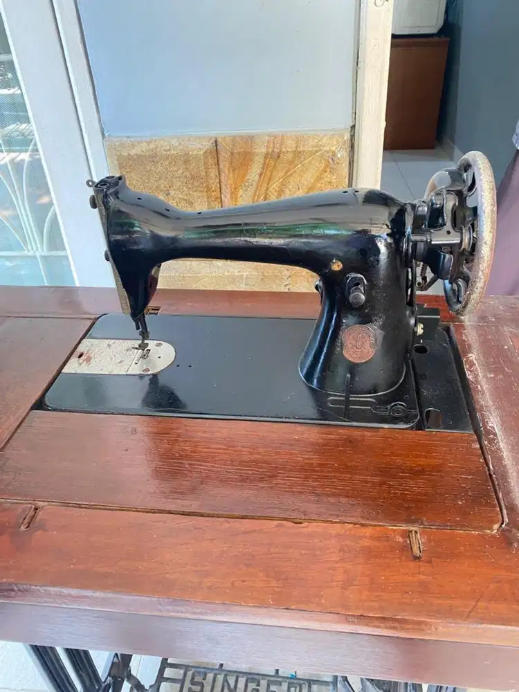 Mesin Jahit Manual
