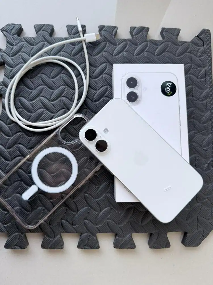 Iphone 16 White 128GB Garansi Ibox/Tam Mulus Lancar Jaya