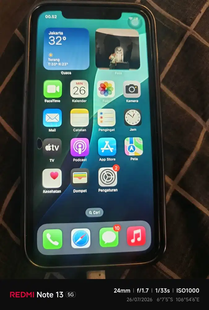 iPhone xr ram 256