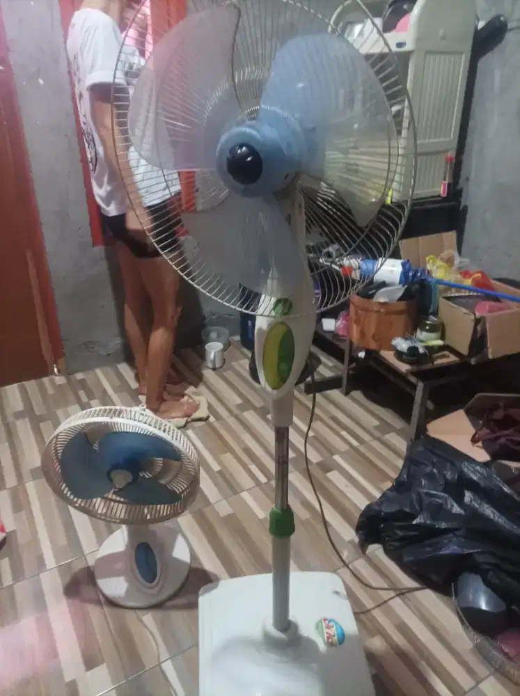 Kipas angin tinggi dan pendek