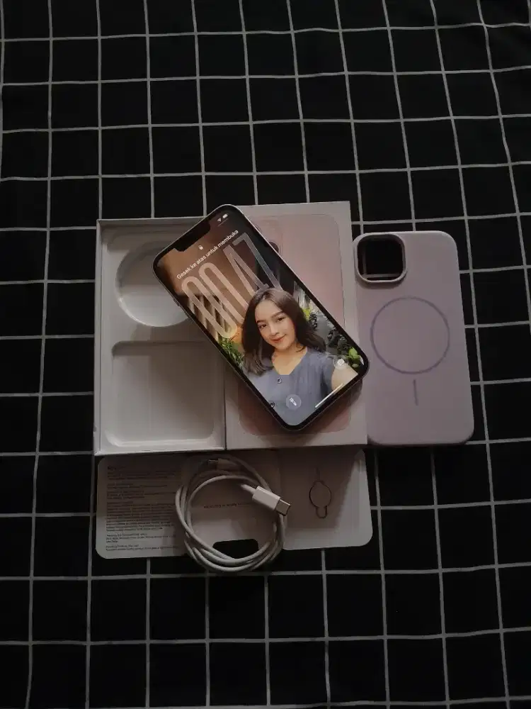 IPHONE 13 256 PINK INTER