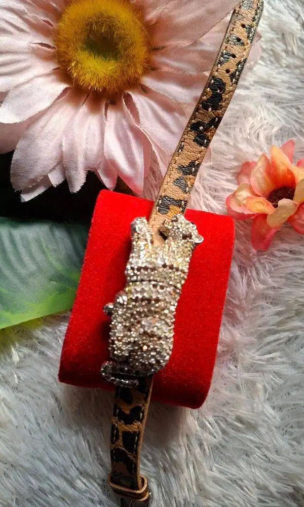 Jam tangan fesyen wanita (fashion watch) figur macan tutul