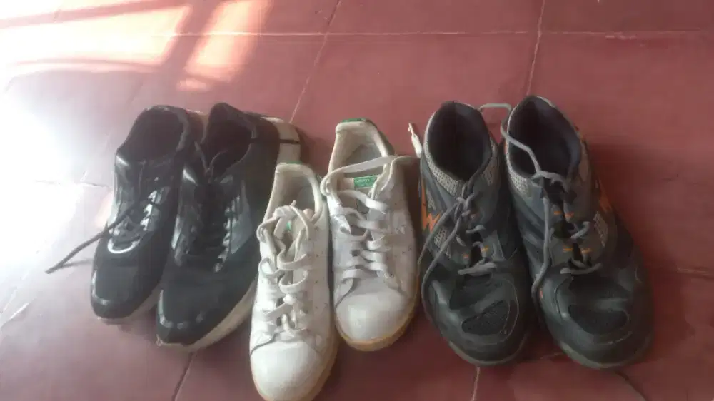 Jual sepatu lagi bu