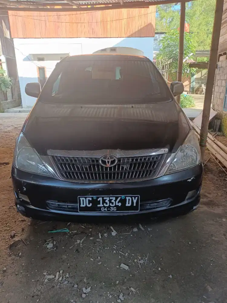 Kijang innova 2.0 E tahun 2005 hitam