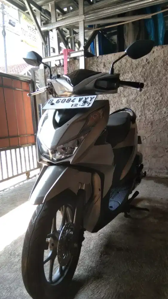 Honda Beat Deluxe thn 2022 SS,Lengkap pajak hidup panjang