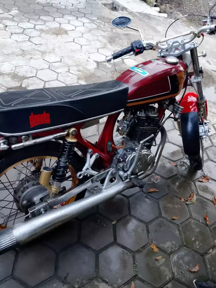 Honda CB th 1984 restorasi custom