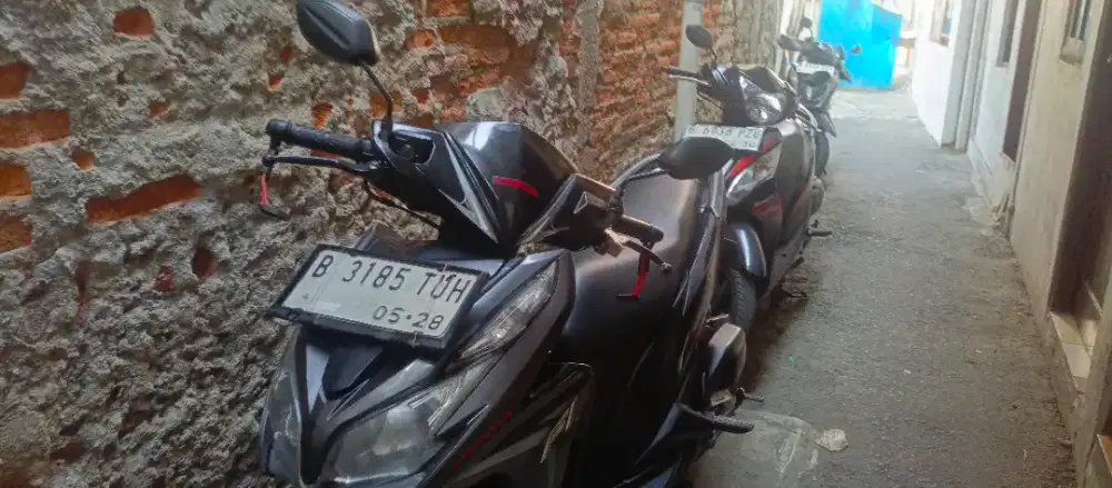 Di jual motor Honda Vario harga 10.500.000 nego