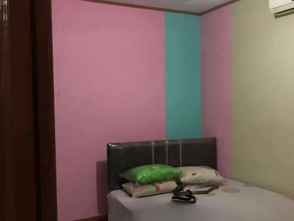 Rumah cantik dan murah  di Harapan Indah. Bekasi