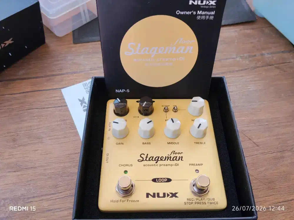 Nux stageman efek akustik acoustic
