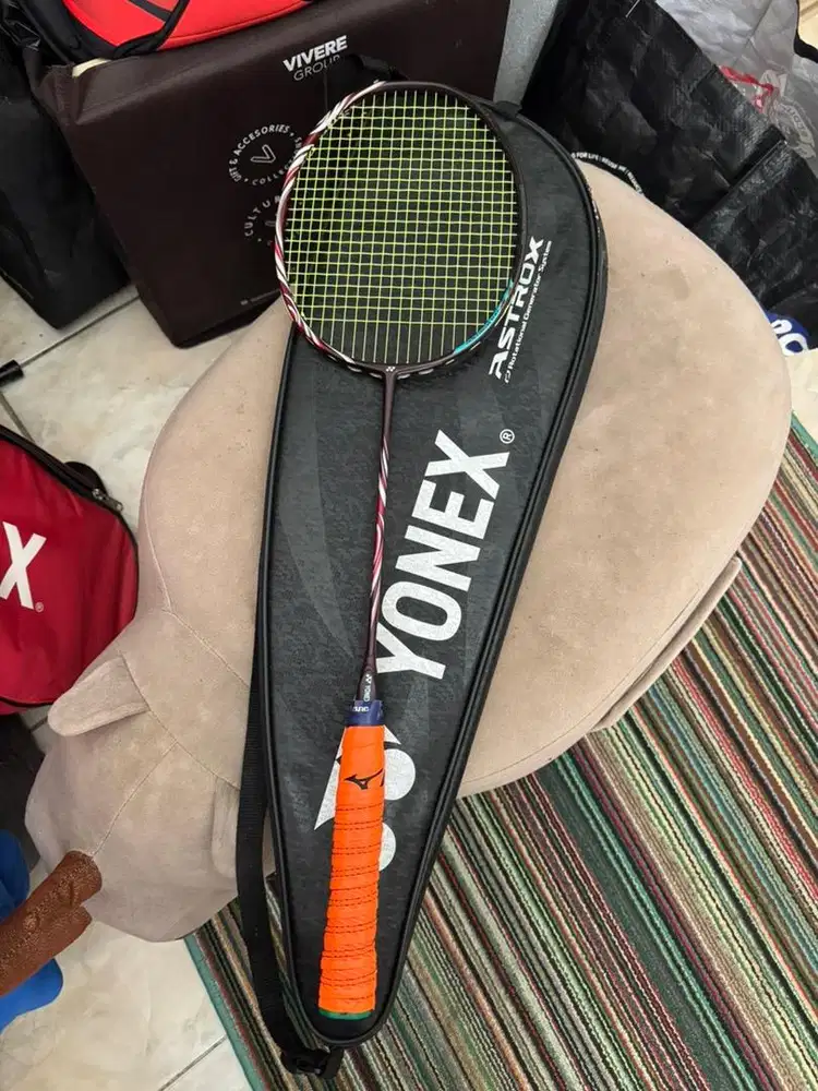 Preloved - Yonex astrox 100zz