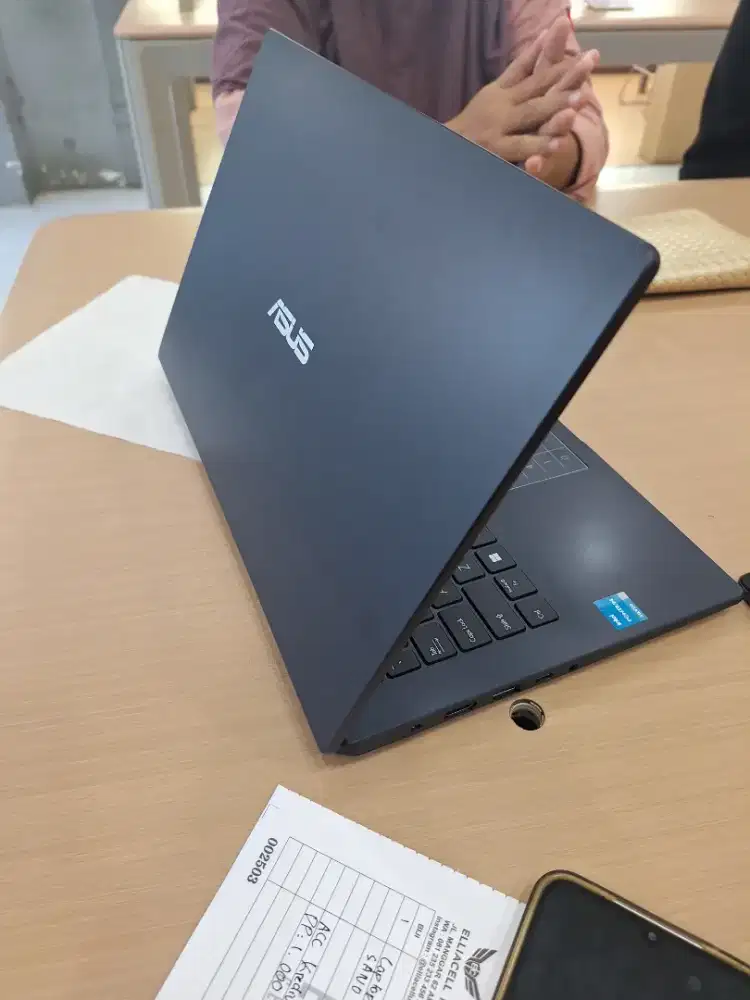 KREDIT LAPTOP TERBARU BERGARANSI 1TAHUN