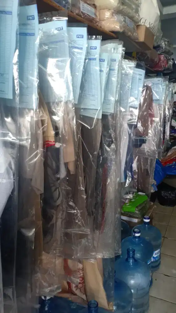 Dicari yg bisa nyetrika untuk kerja di laundry kiloan