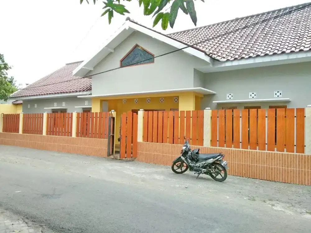 Rumah Homestay Aktif Siap Huni SHM 211 m2 di Tirtonirmolo, Kasihan, Bantul Dekat UMY, Ringroad Selatan
