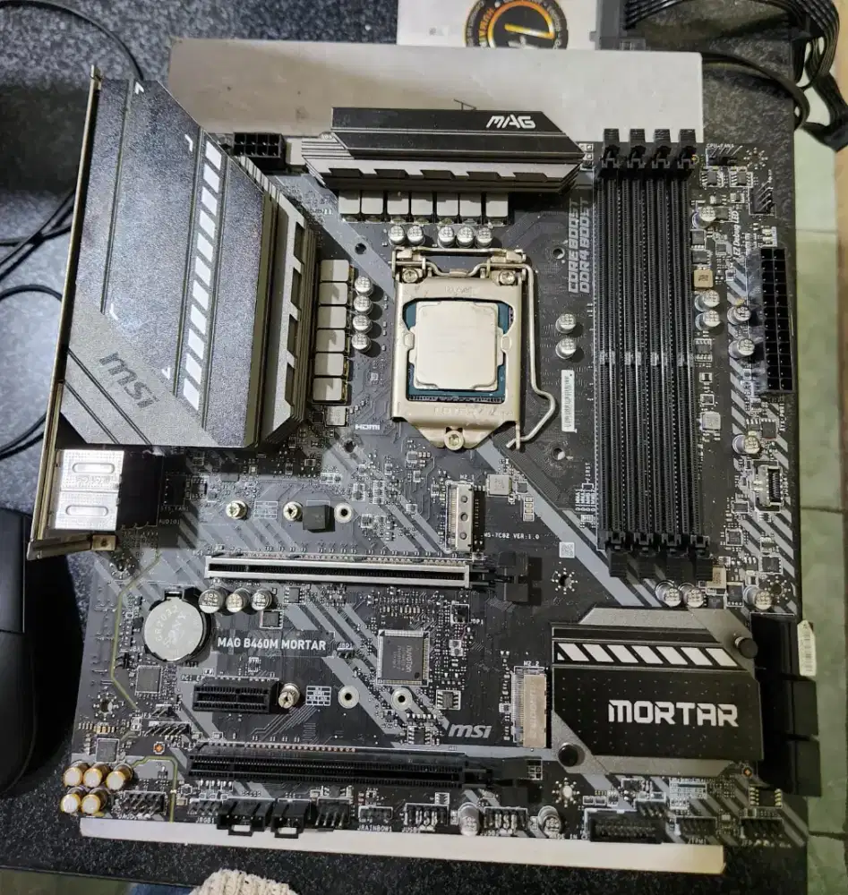 Paketan Motherboard Msi B460