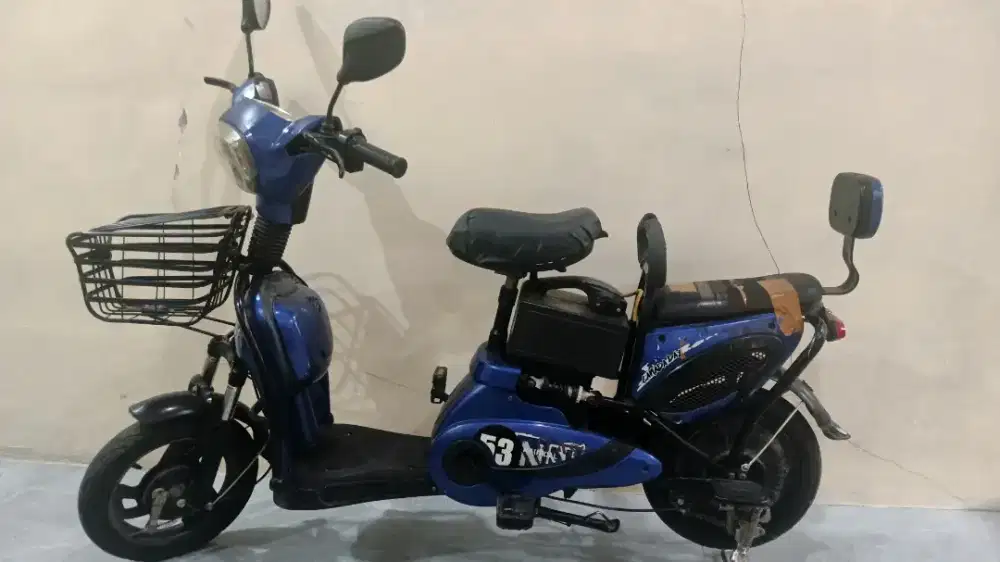 Sepeda listrik merk winfly